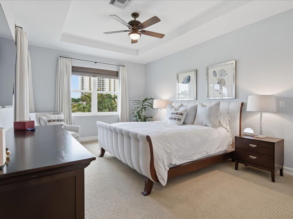 1259 Rialto Way, Unit 201 Naples, FL 34114 - Photo 19 of 33 08-1259 Rialto Way 201 Naples FL-31