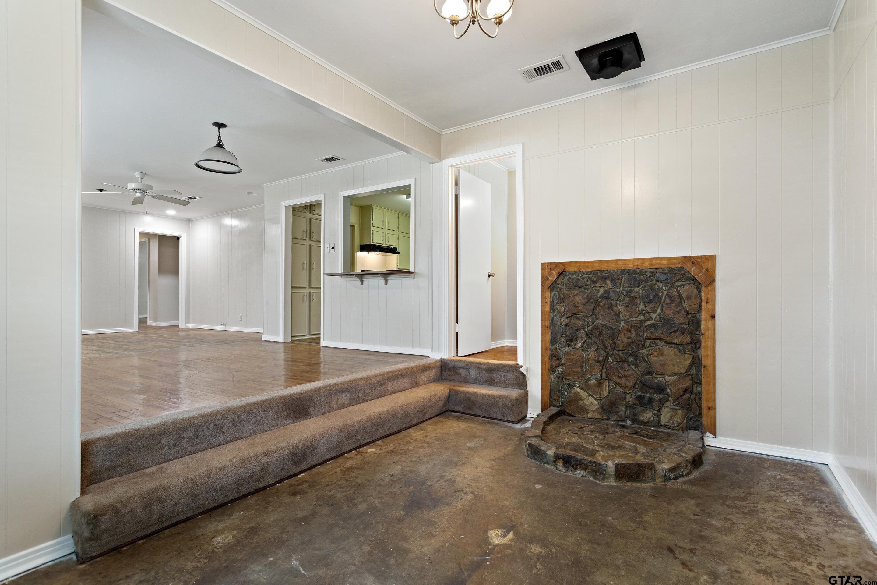 1709 South Baxter Avenue Tyler, TX 75701 - Photo 10 of 29