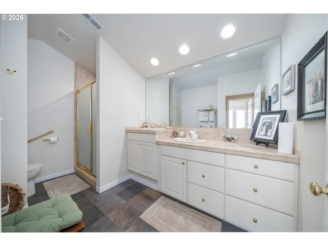 $1,089,000 | 5944 Southwest Cupola Drive, Unit 2, South Beach, OR 97366