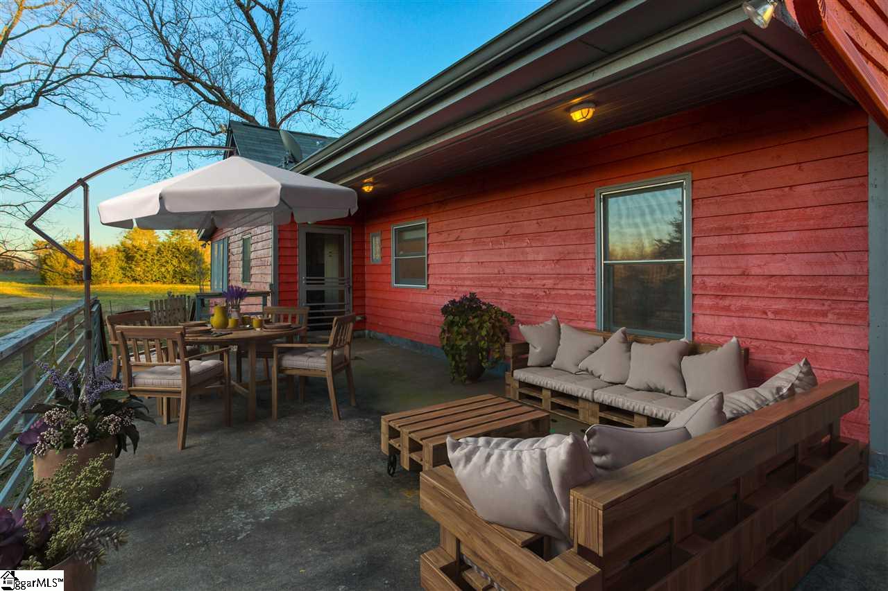 8 Anders Road Greenville, SC 29617 - Photo 16 of 36