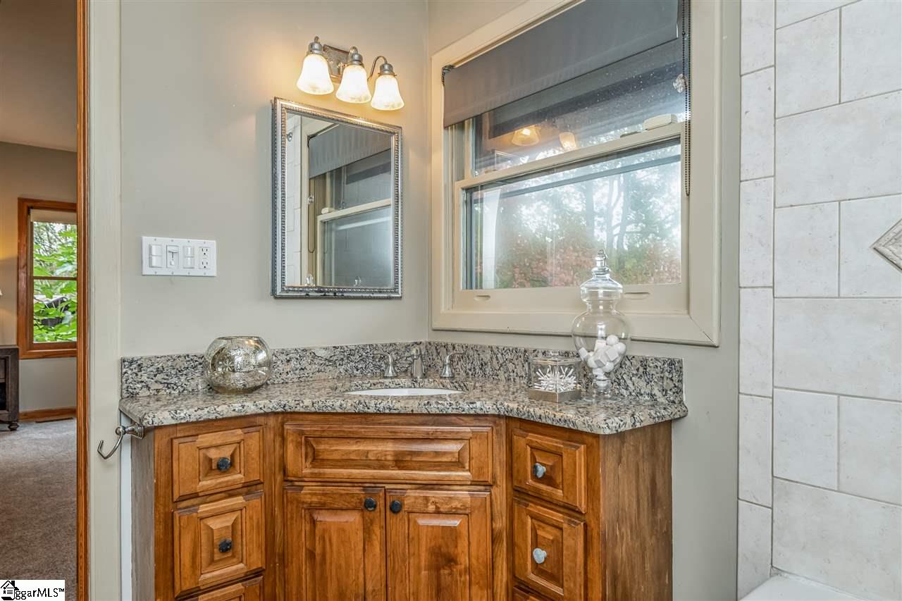 8 Anders Road Greenville, SC 29617 - Photo 20 of 36