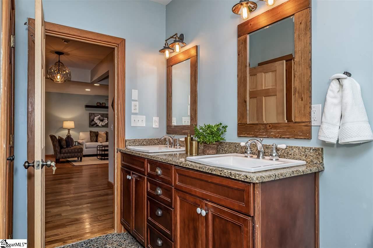 8 Anders Road Greenville, SC 29617 - Photo 24 of 36