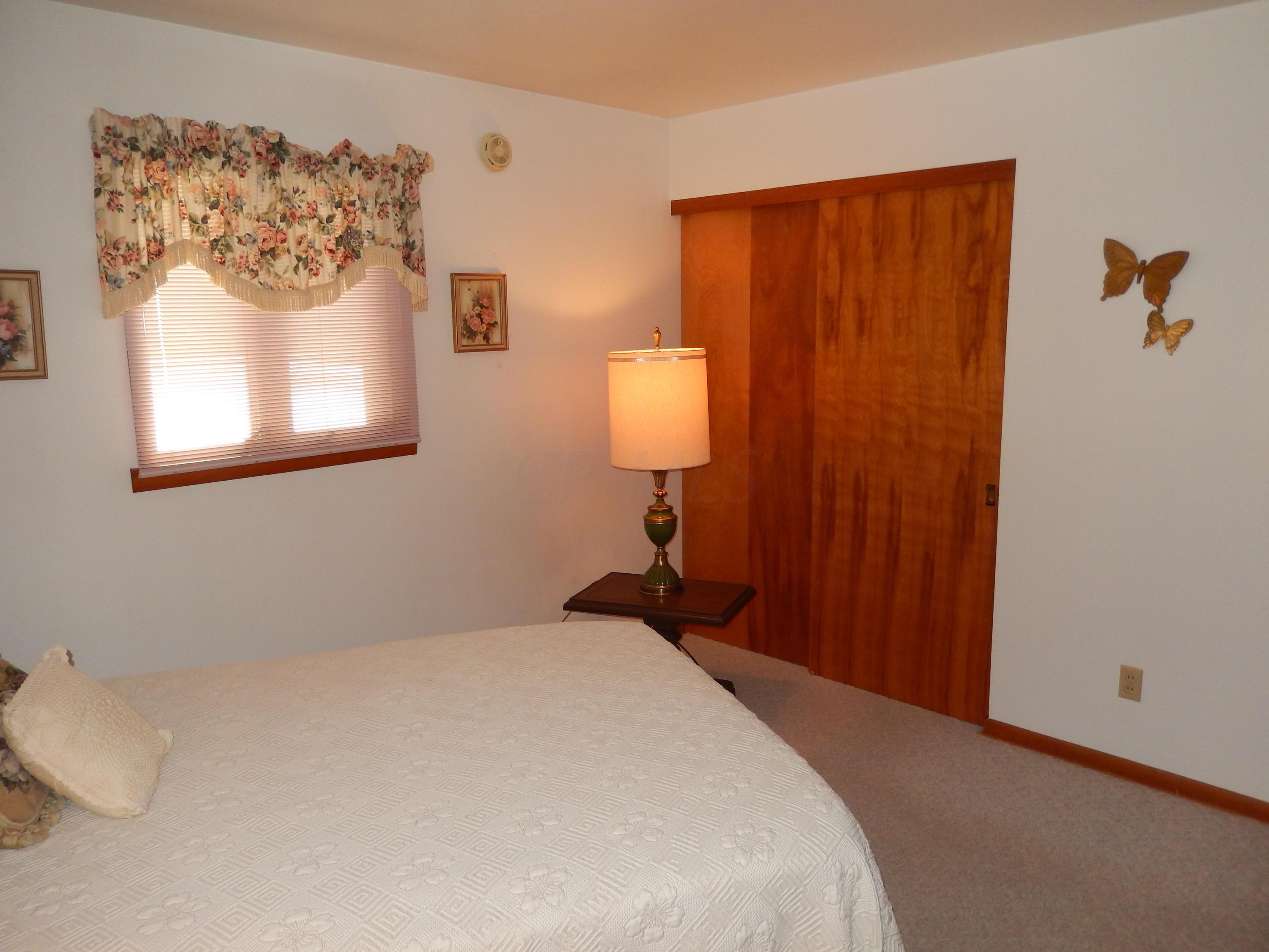 5473 Redwood Road Columbus, OH 43229 - Photo 18 of 36 Gallery Image 18