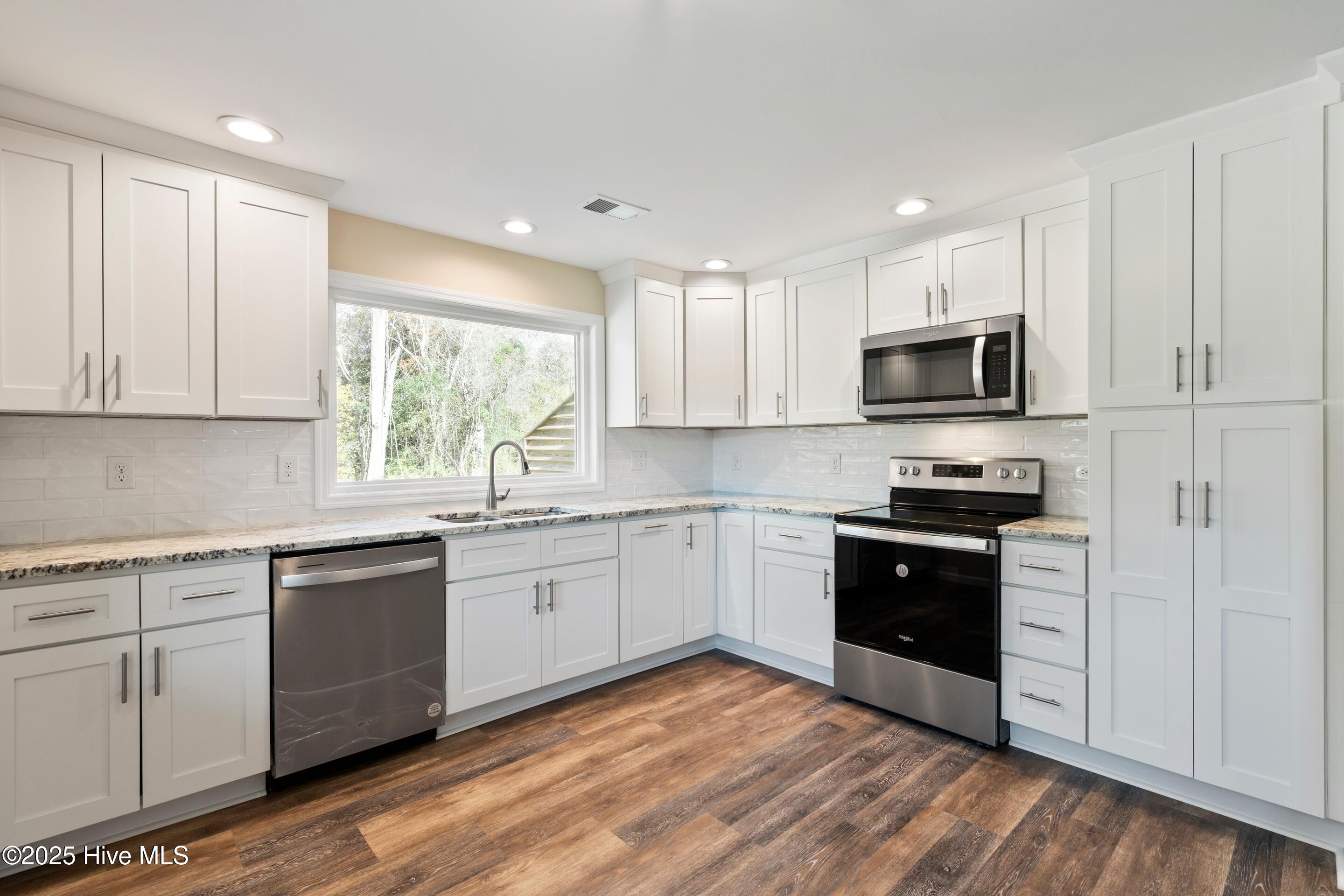 1070 Midway Road Southeast Bolivia, NC 28422 - Photo 10 of 103 mls-DSC04969