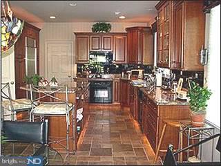 1175 Timbergate Drive Rydal, PA 19046 - Photo 4 of 6