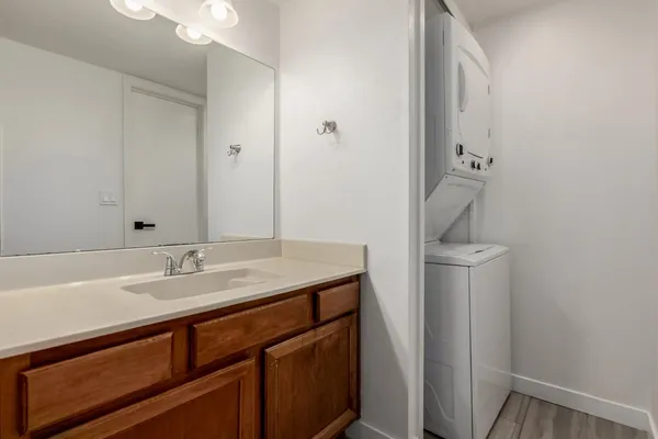 $1,499 | 10610 South 40th Place, Unit 2101, Phoenix, AZ 85044