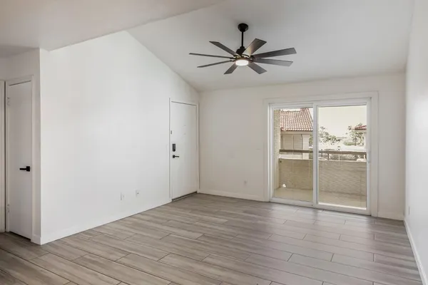 $1,499 | 10610 South 48th Street, Unit 2101, Phoenix, AZ 85044