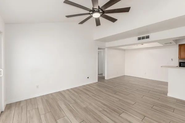 $1,499 | 10610 South 48th Street, Unit 2101, Phoenix, AZ 85044