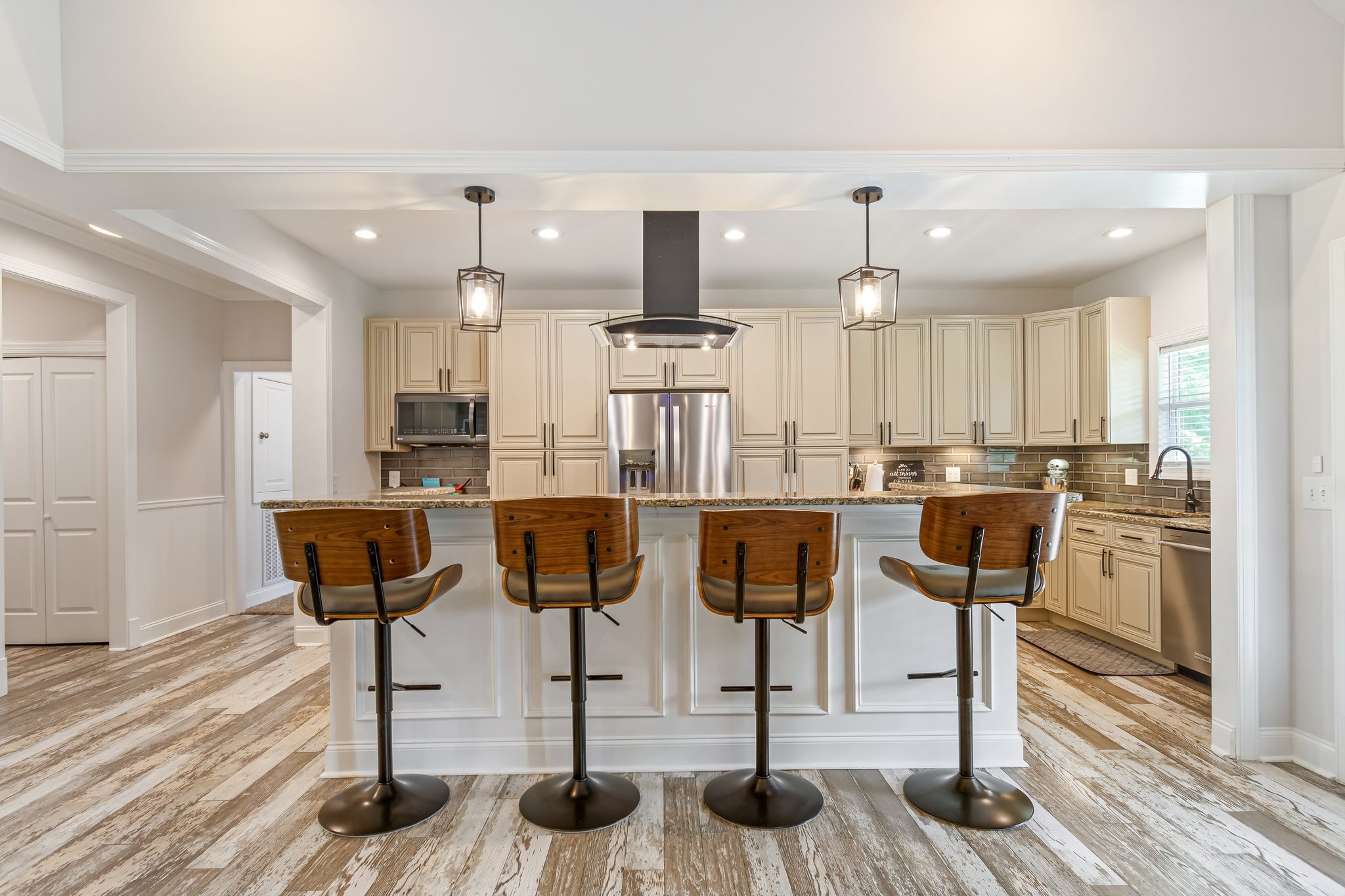 1685 Center Star Road Columbia, TN 38401 - Photo 16 of 68 a kitchen with lots of counter space and appliances