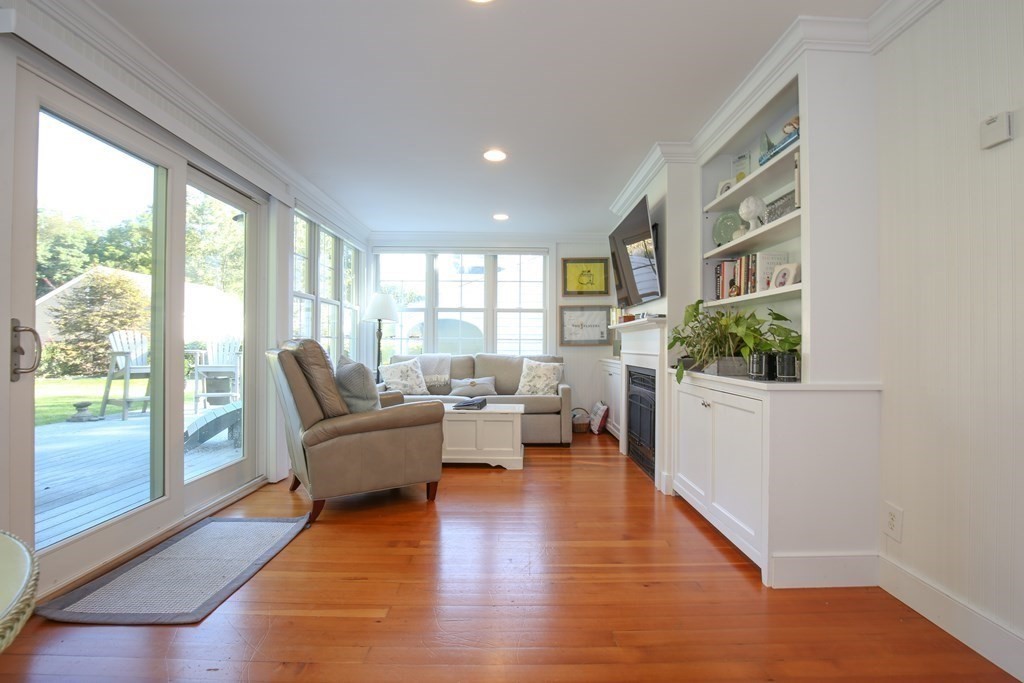 386 Main Street Amesbury, MA 01913 - Photo 20 of 42