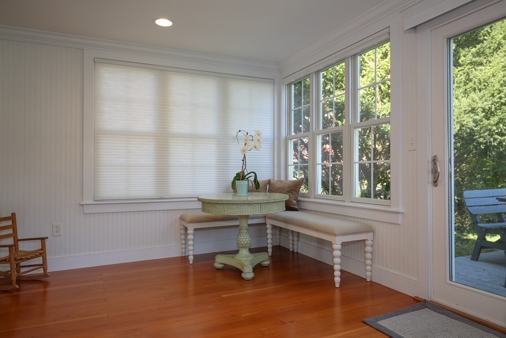 386 Main Street Amesbury, MA 01913 - Photo 21 of 42