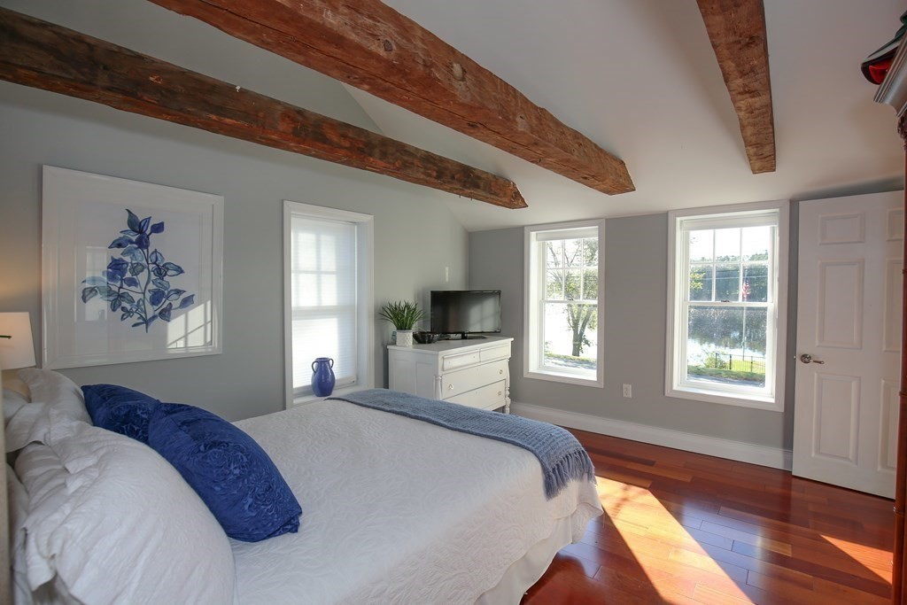 386 Main Street Amesbury, MA 01913 - Photo 24 of 42