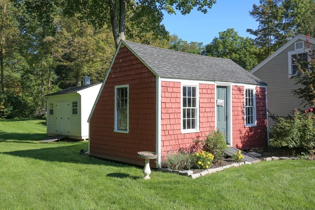 386 Main Street Amesbury, MA 01913 - Photo 34 of 42