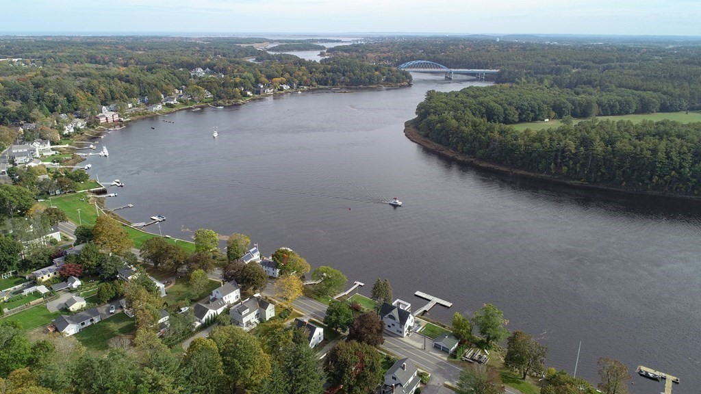 386 Main Street Amesbury, MA 01913 - Photo 39 of 42