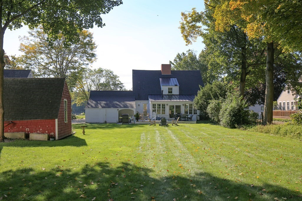 386 Main Street Amesbury, MA 01913 - Photo 4 of 42