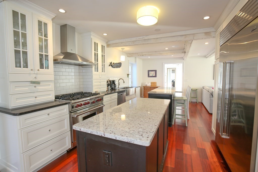 386 Main Street Amesbury, MA 01913 - Photo 6 of 42