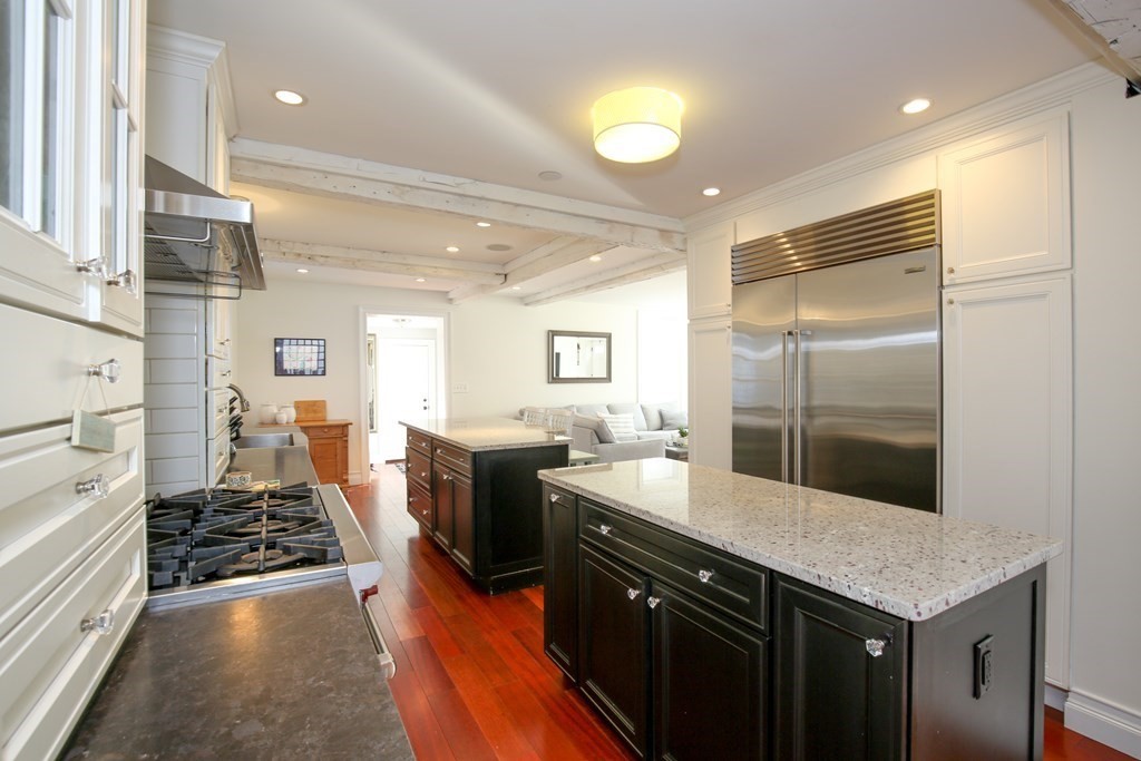 386 Main Street Amesbury, MA 01913 - Photo 7 of 42