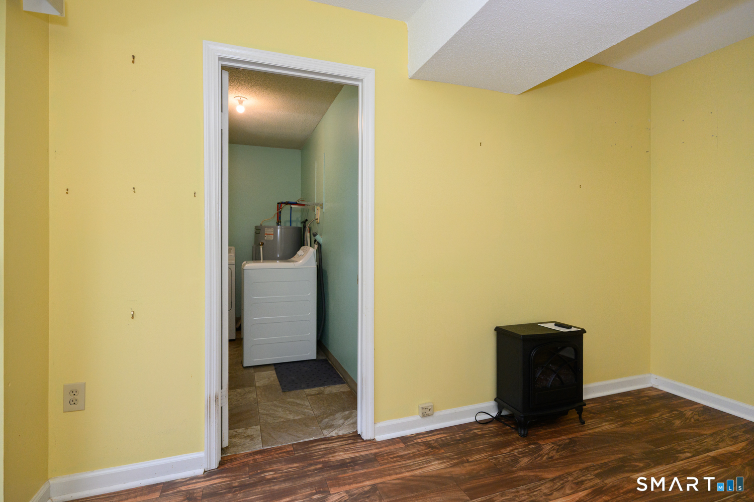 925 Oronoke Road Waterbury, CT 06708 - Photo 26 of 33
