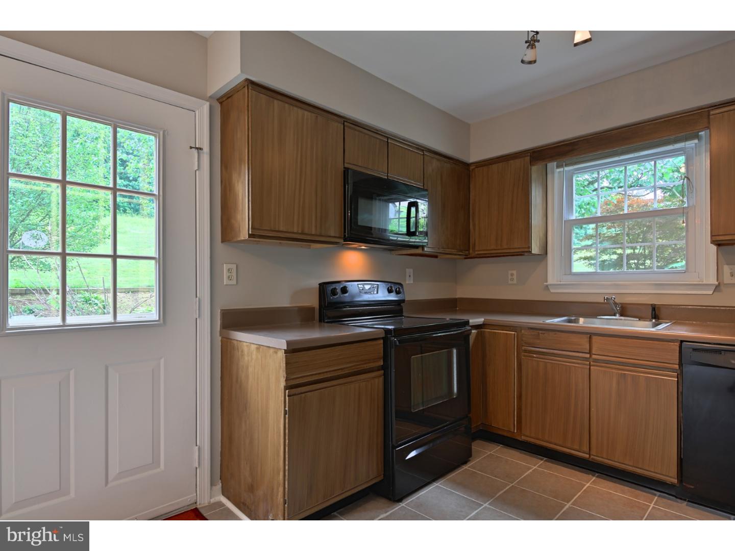 28 Cynthia Road Coatesville, PA 19320 - Photo 14 of 25 Gallery Image 14