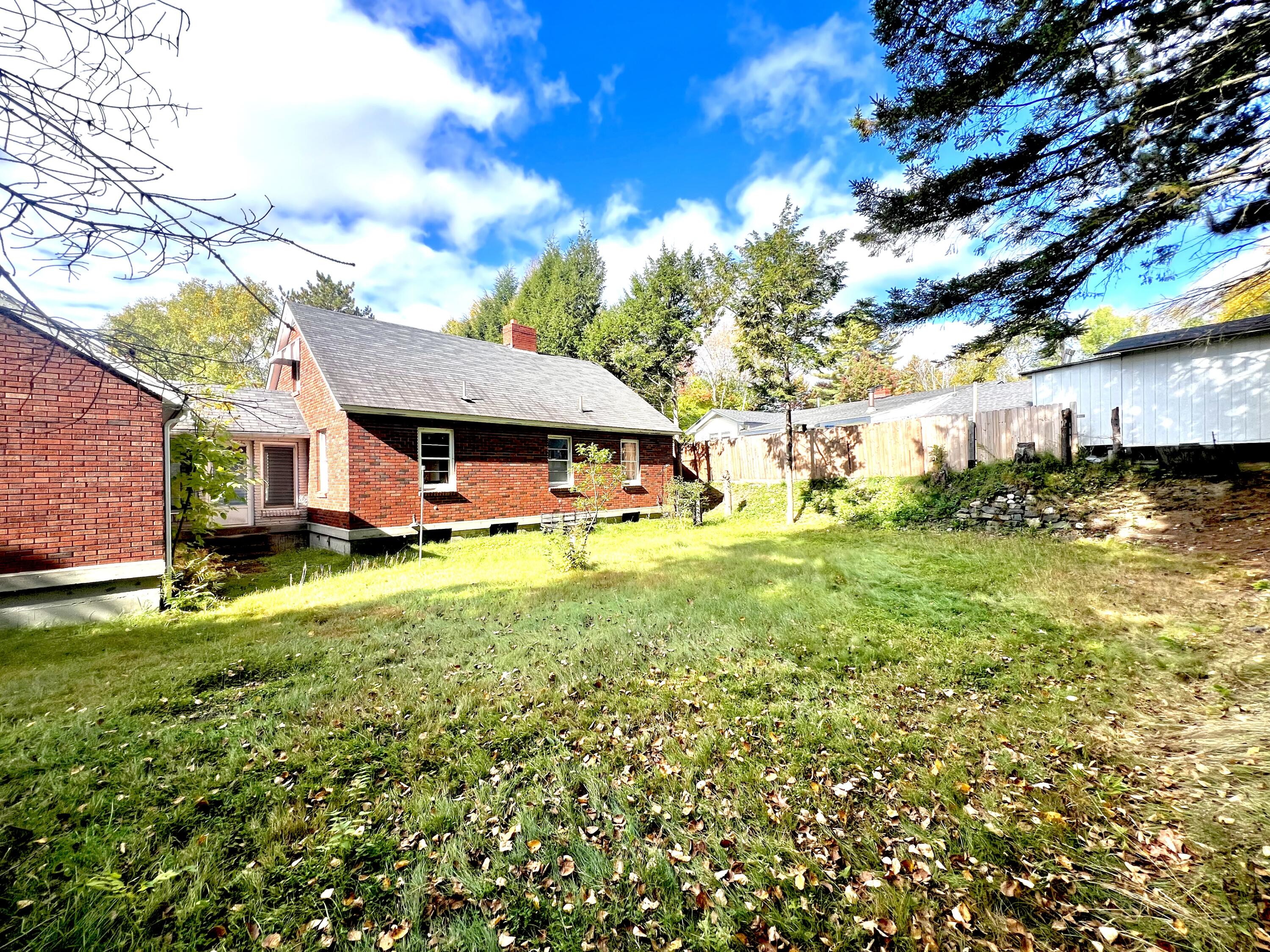 35 Grove Street Millinocket, ME 04462 - Photo 5 of 29 IMG_1424