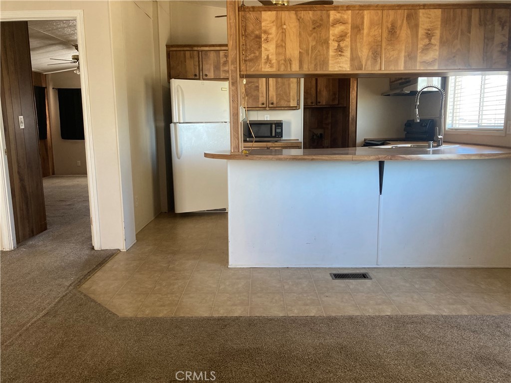 10756 La Mirada Road Phelan, CA 92371 - Photo 11 of 24