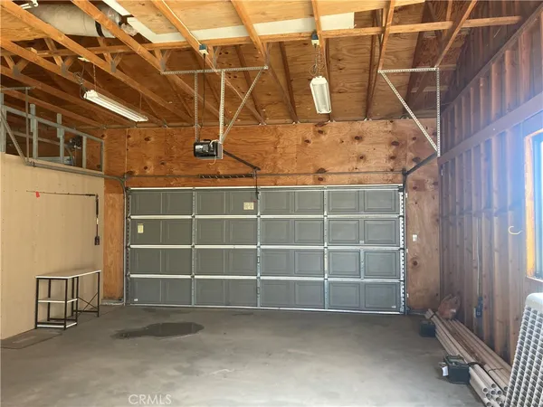 $2,000 | 10756 La Mirada Road, Phelan, CA 92371