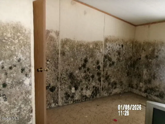 $65,000 | 173 Beech Street, Mayfield, NY 12117