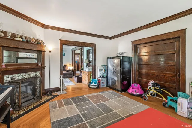 $3,000,000 | 1825 West Winona Avenue, Warsaw, IN 46580