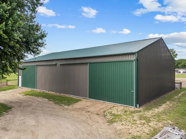 $3,000,000 | 1825 West Winona Avenue, Warsaw, IN 46580