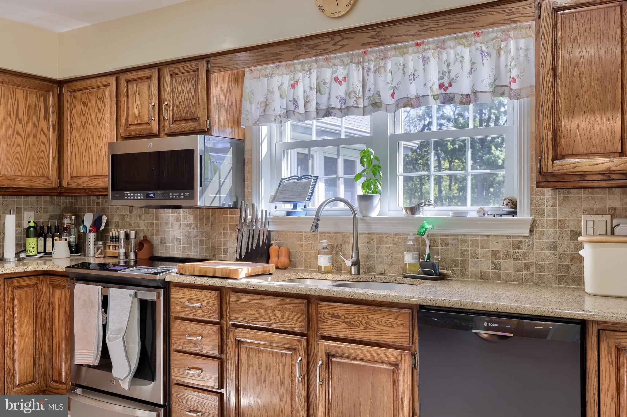 189 Ridings Way Lancaster, PA 17601 - Photo 4 of 47 Kitchen
