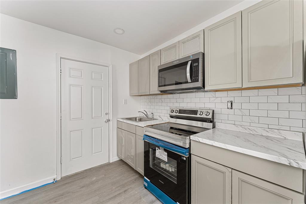 1651 Southwest 3rd Street Ocala, FL 34471 - Photo 8 of 23