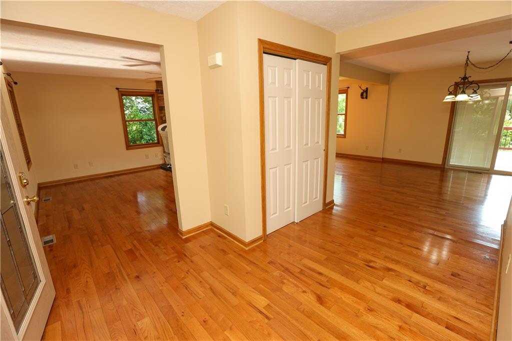 158 Snowdrift Road Eighty Four, PA 15330 - Photo 11 of 49