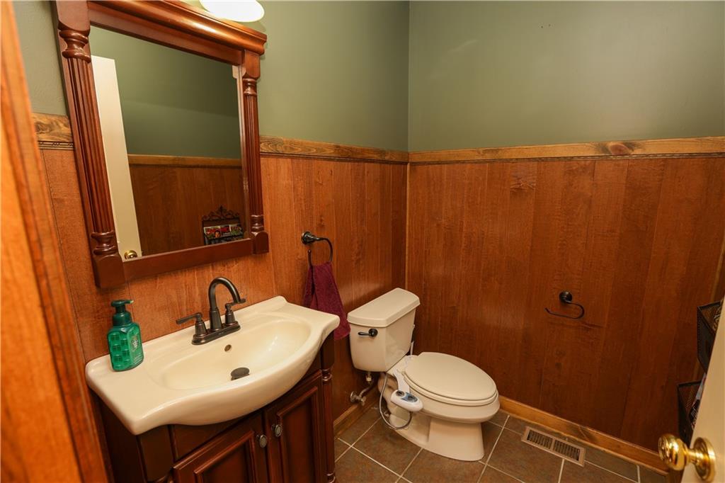 158 Snowdrift Road Eighty Four, PA 15330 - Photo 14 of 49