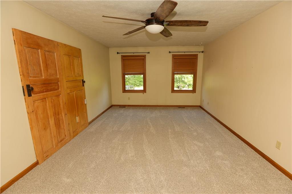 158 Snowdrift Road Eighty Four, PA 15330 - Photo 16 of 49