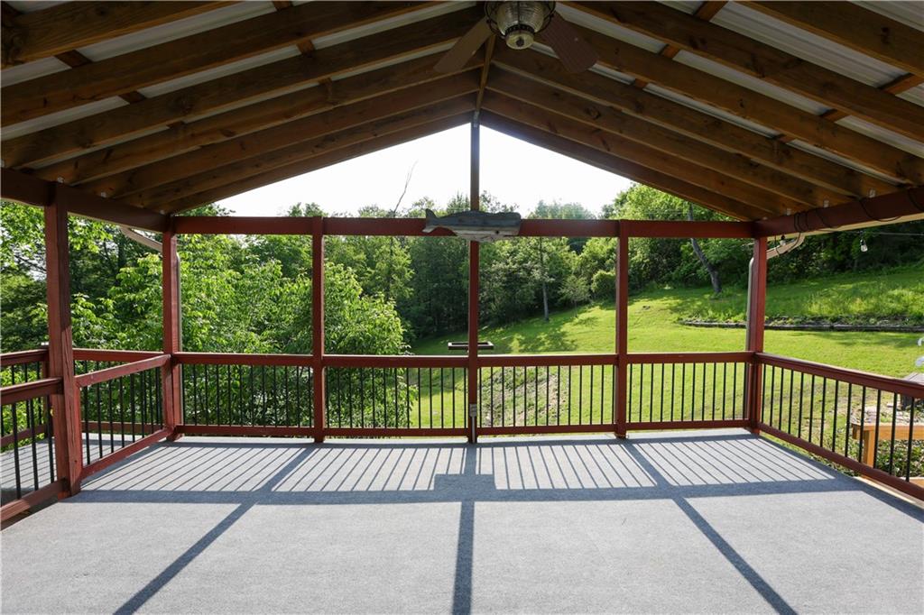 158 Snowdrift Road Eighty Four, PA 15330 - Photo 3 of 49