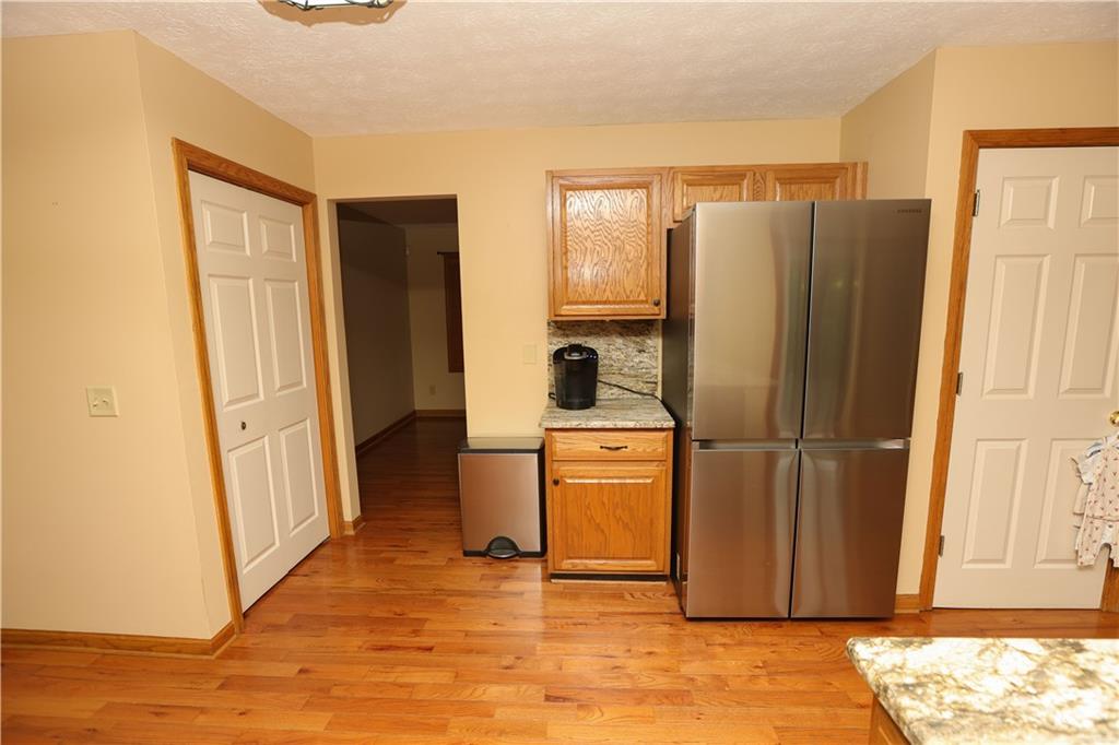 158 Snowdrift Road Eighty Four, PA 15330 - Photo 6 of 49