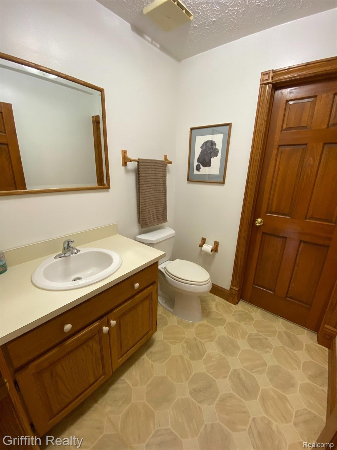 7325 Munsell Road Howell, MI 48843 - Photo 20 of 70 8A8D5421-59B5-4515-B4D6-975AA05F53F0.jpeg