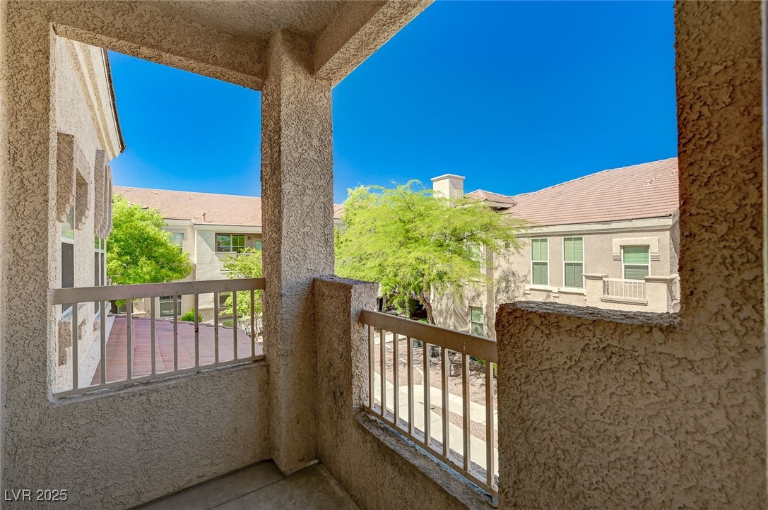 10550 West Alexander Road, Unit 2220 Las Vegas, NV 89129 - Photo 11 of 72 Gallery Image 11