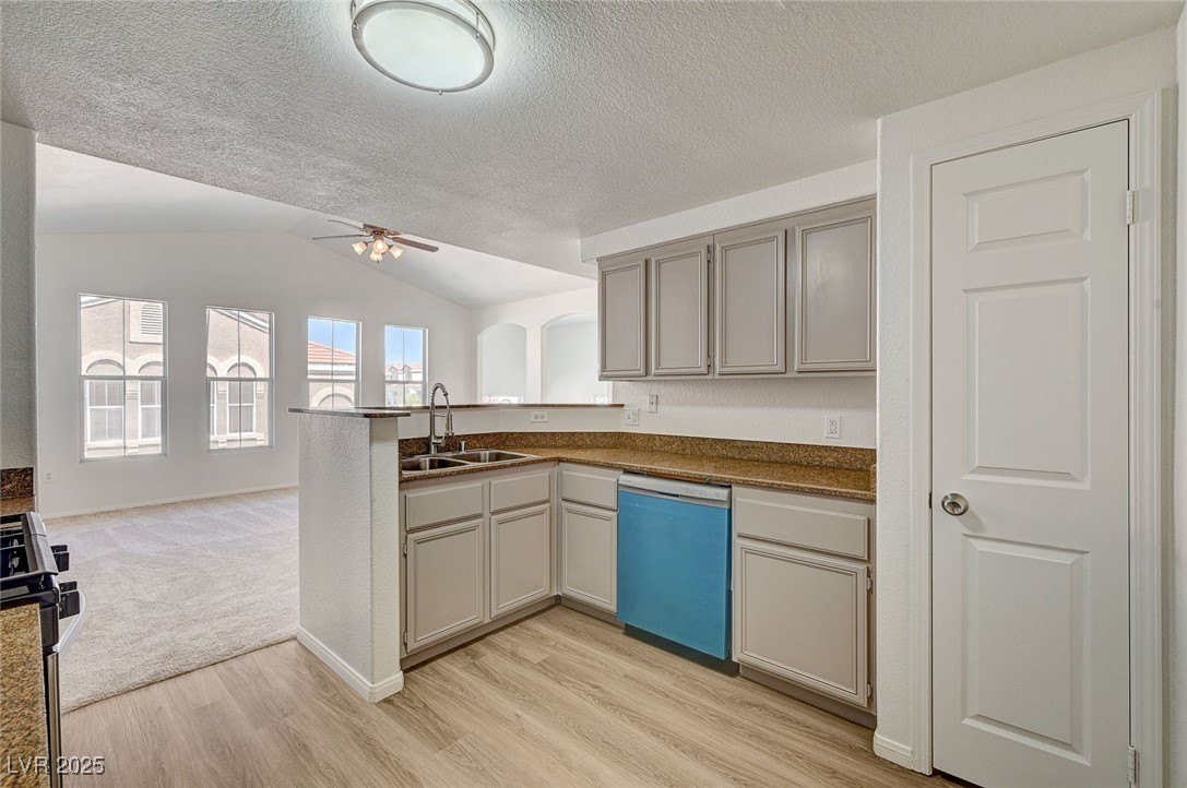 10550 West Alexander Road, Unit 2220 Las Vegas, NV 89129 - Photo 14 of 72 Gallery Image 14