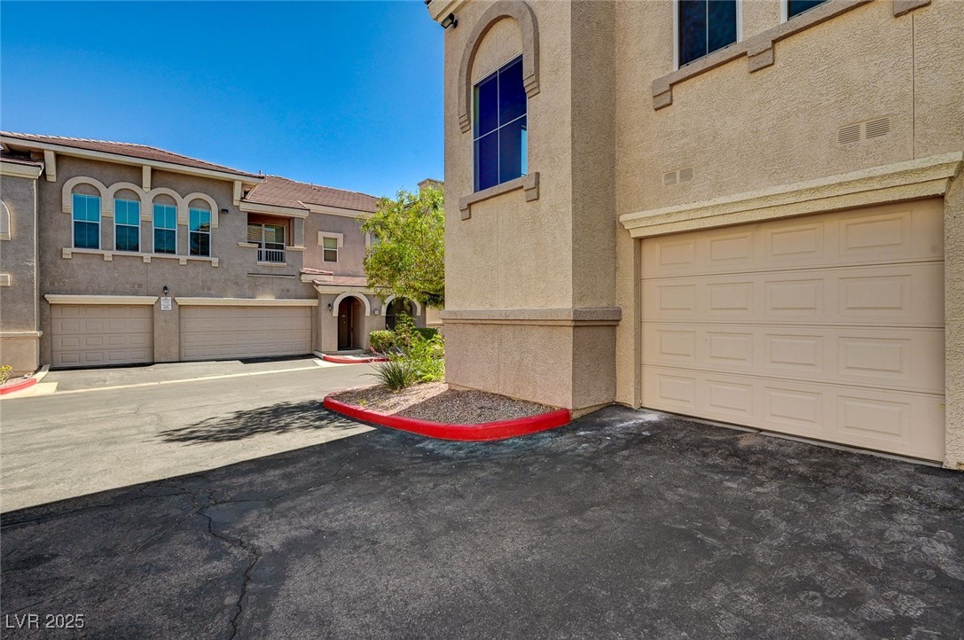 10550 West Alexander Road, Unit 2220 Las Vegas, NV 89129 - Photo 3 of 72 Gallery Image 3