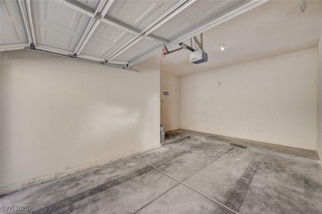 10550 West Alexander Road, Unit 2220 Las Vegas, NV 89129 - Photo 34 of 72 Gallery Image 34