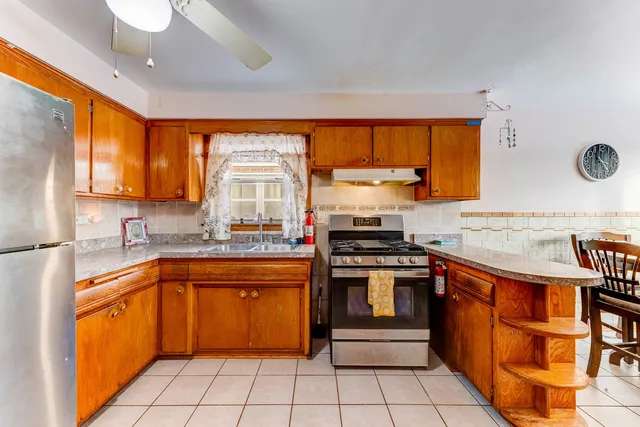 $179,000 | 2117 West 71st Place, Chicago, IL 60636