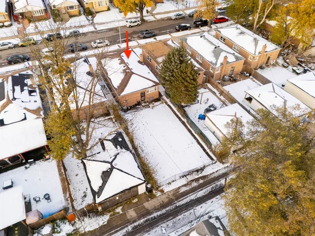 $179,000 | 2117 West 71st Place, Chicago, IL 60636