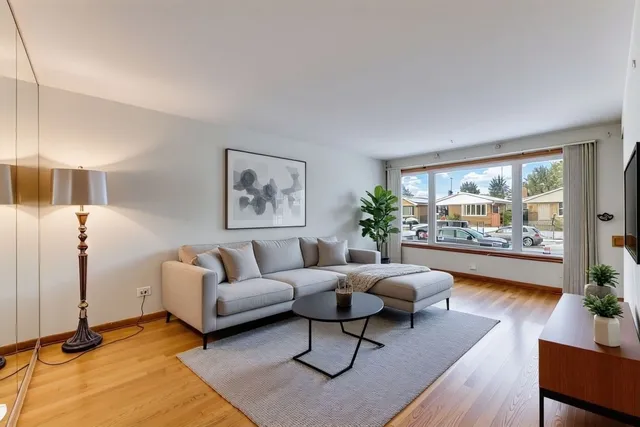 $179,000 | 2117 West 71st Place, Chicago, IL 60636