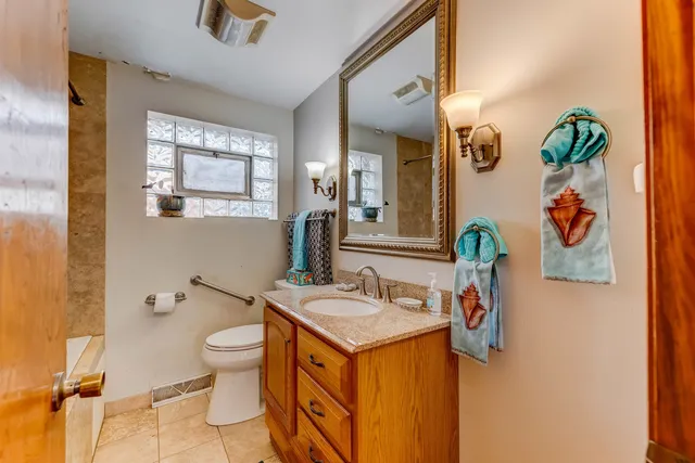 $179,000 | 2117 West 71st Place, Chicago, IL 60636