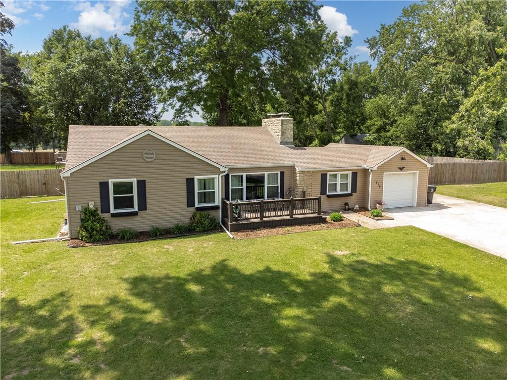 1916 James Downey Road Independence, MO 64057 - Photo 2 of 45