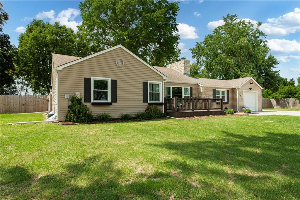 1916 James Downey Road Independence, MO 64057 - Photo 4 of 45