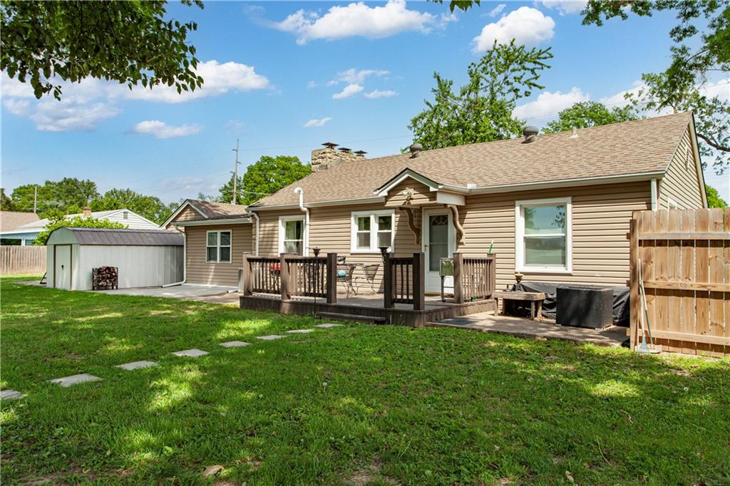 1916 James Downey Road Independence, MO 64057 - Photo 9 of 45