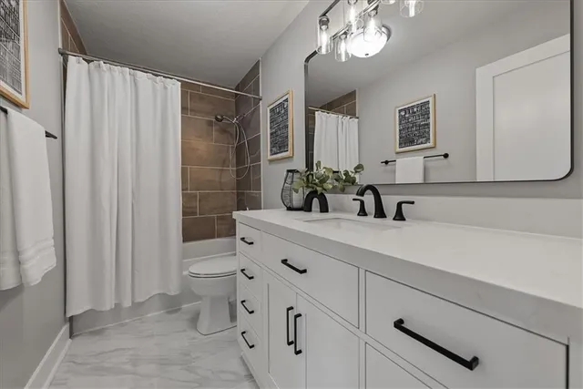 $885,000 | 37755 West 159th Street, Edgerton, KS 66021