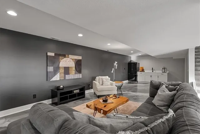 $885,000 | 37755 West 159th Street, Edgerton, KS 66021